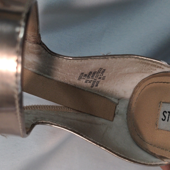 Steve Madden Rose Gold Heels size 7.5M - Picture 10 of 14